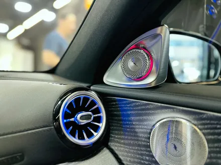 벤츠 W213 E53AMG 4D부메스터 + 송풍구엠비언트.