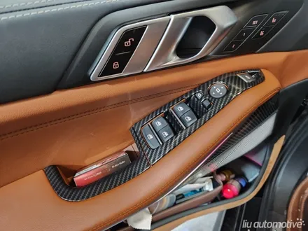 BMW X5 페이스리프트 아이코닉글로우 그릴 + 카본패키지.
