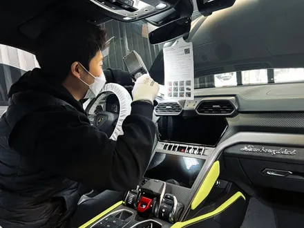 람보르기니 우루스 신차검수 + 가죽코팅 + 생활보호 PPF. 신차에 필요한 모든 시공!