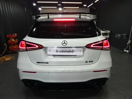 벤츠 A45 AMG 디퓨저 립 + 블랙팩 엠블럼 교체.