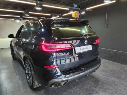 BMW G05 X5 LCI 블랙팩 머플러 디퓨저 교체 작업 50i 타입