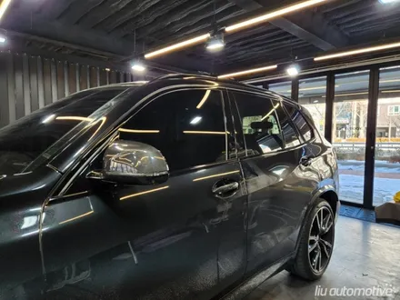BMW X5 페이스리프트 아이코닉글로우 그릴 + 카본패키지.