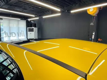 벤츠 A45 AMG 루프스킨 + 인테리어 튜닝 패키지. 부메스터 + AMG 핸들 + AMG 대쉬보드 패널 + 후석 송풍구.