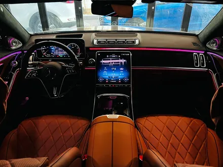 벤츠 W223 S클래스 액티브엠비언트 옵션 튜닝 S580. 눈을 뗄 수 없는 액티브엠비언트.