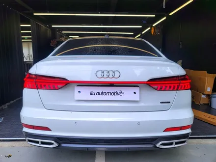 아우디 A6 C8 신차 출고 패키지 (S6그릴+RS6그릴+디퓨저+스포일러+미러+테일램프+실내엠비언트+컵홀더설치+타공기어노브+S6시동버튼+후석USB설치+안전벨트엠비언트+크롬죽이기).