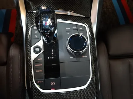 BMW i4 실내 카본 인테리어 + 리츠 광각미러 + 크리스탈 기어노브 세트.