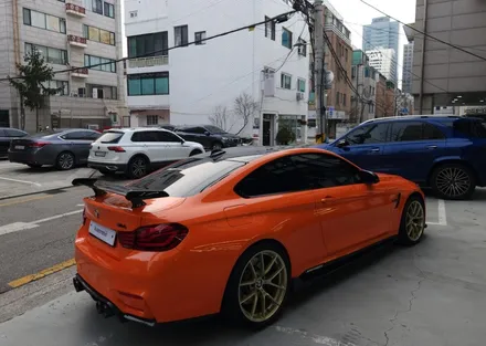 BMW M4 랩핑 - 오렌지 컬러
