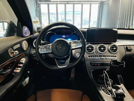 벤츠 W205 C클래스 64컬러 송풍구 엠비언트. 후석까지 화려한 분위기로.