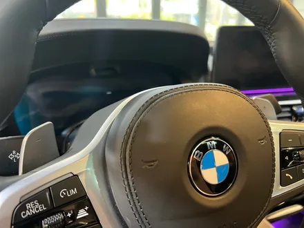 BMW G30 5시리즈 M550i 크리스탈 패키지 + M1M2 버튼 + 카본 패들시프트.