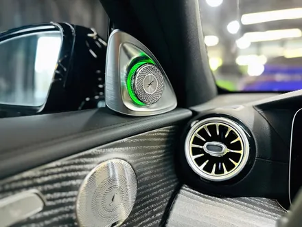 벤츠 W213 E53AMG 4D부메스터 + 송풍구엠비언트.