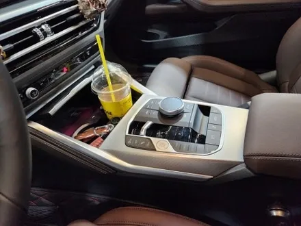 BMW G23 4시리즈 컨버터블 기어패널 엠비언트 + 카본패키지.
