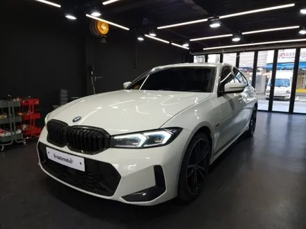 BMW G20 LCI 아이코닉글로우 그릴 설치.