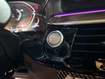 BMW 6GT 아이코닉글로우 그릴 + M1M2버튼 + M트랙 계기판 + 크리스탈 기어노브.