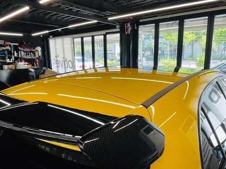 벤츠 A45 AMG 루프스킨 + 인테리어 튜닝 패키지. 부메스터 + AMG 핸들 + AMG 대쉬보드 패널 + 후석 송풍구.