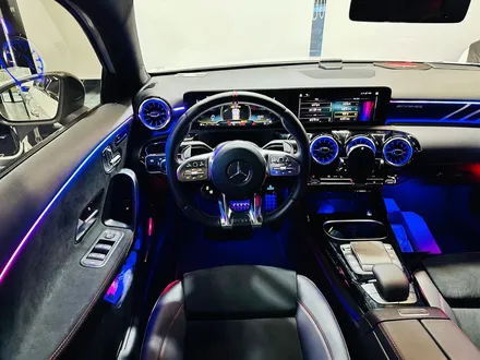 벤츠 A45 AMG 순정 엠비언트 확장 + AMG 패널 + 후석 송풍구 + 미드레인지.