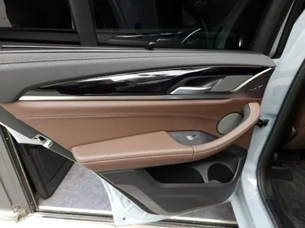 BMW G01 X3 LCI 실내 카본 인테리어 패키지