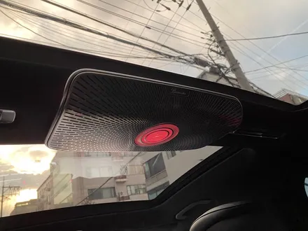 벤츠 W223 S클래스 천장 부메스터 + 액티브엠비언트. 천장 부메스터의 매력.