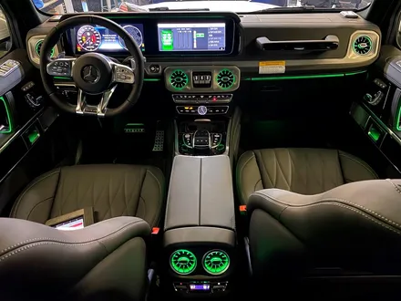 벤츠 G63 AMG 엠비언트 터빈 송풍구 세트. 후석까지 완벽한 엠비언트 송풍구.