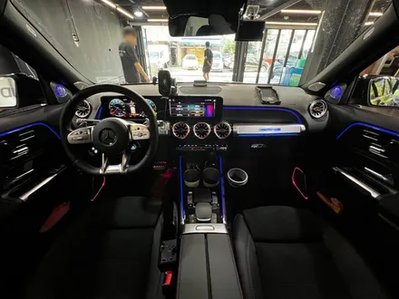 벤츠 GLB 35 AMG 3D트위터 + 미드레인지 엠비언트 세트.