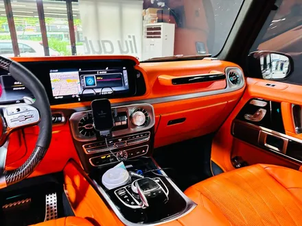 벤츠 G63 AMG 실내 카본 트림 풀세트 + 순정 이오나이저 실내향수 설치.