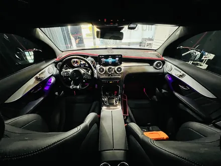 벤츠 GLC 63AMG 엠비언트 풀패키지.