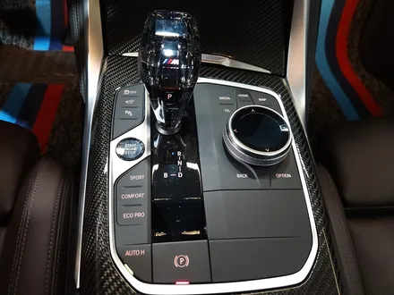 BMW i4 실내 카본 인테리어 + 리츠 광각미러 + 크리스탈 기어노브 세트.