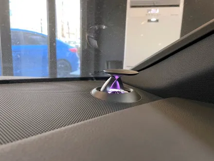 아우디 A7 55TFSI 업다운 전동 트위터 세트.