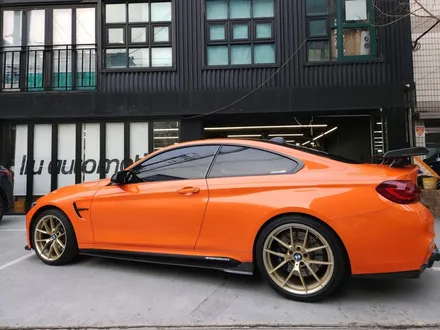 BMW M4 랩핑 - 오렌지 컬러