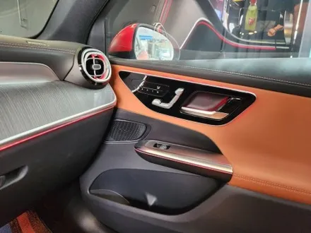벤츠 2024 GLC 4D부메스터 + 도어 미드레인지 엠비언트