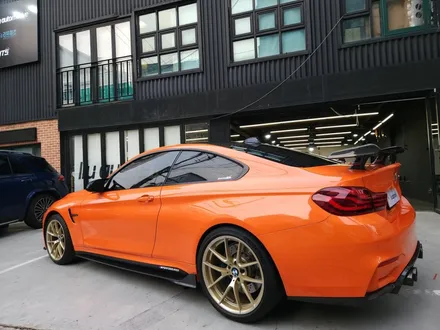 BMW M4 랩핑 - 오렌지 컬러
