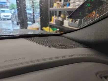 아우디 Q8 50TDI 업다운 엠비언트 연동 트위터 세트. 화려한 퍼포먼스 업다운 트위터.