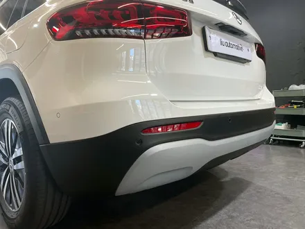 벤츠 GLB AMG 디퓨저 세트. AMG 리어 디퓨저로 완성되는 뒷모습.