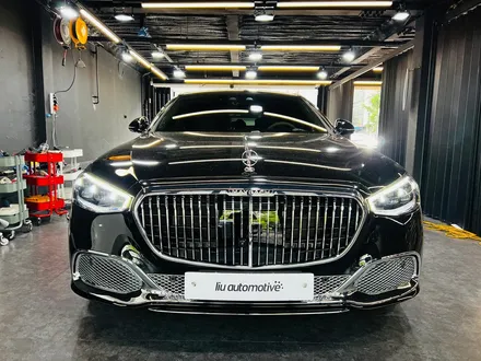 벤츠 W223 S클래스 신차 패키지 (4D부메스터+천장부메스터+액티브엠비언트).