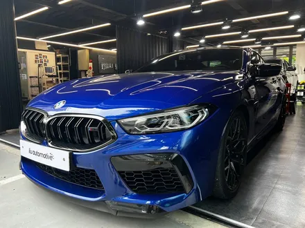 BMW M8 카본 스포일러. 리얼카본 스포일러 시공.
