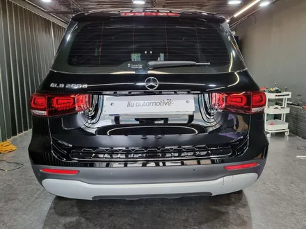 벤츠 GLB 45 AMG 타입 디퓨저 장착.