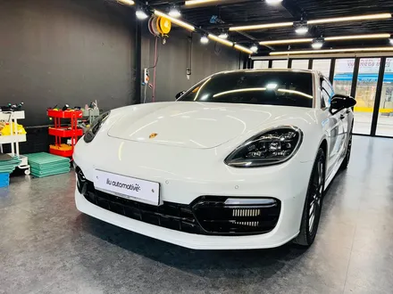 포르쉐 971 파나메라 크로노 레드 컬러 교체 변경.