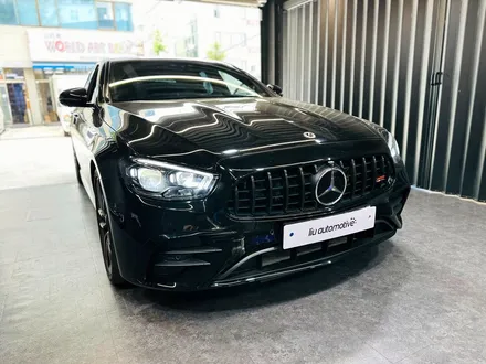 벤츠 W213 E53AMG 4D부메스터 + 송풍구엠비언트.
