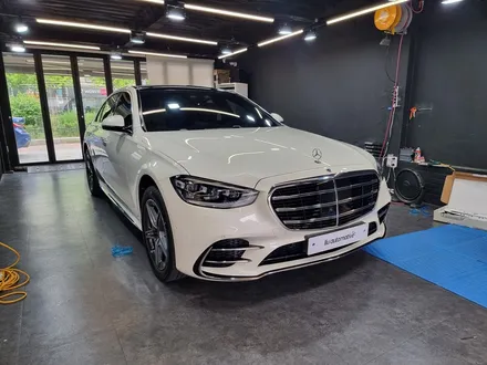 벤츠 W223 S클래스 S400d 숏바디 액티브 엠비언트 시공.