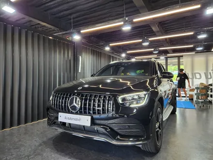 벤츠 GLC 2023 신차 튜닝 부메스터 + 송풍구 엠비언트 + 대시보드바 + 미드레인지 엠비언트.
