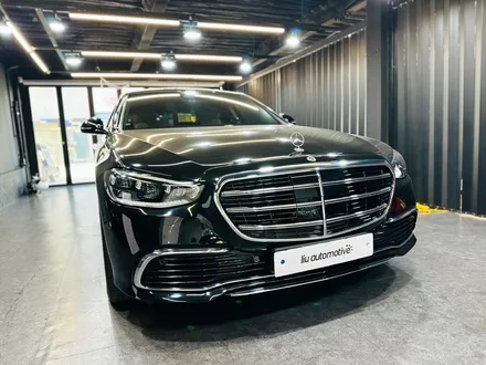 벤츠 W223 S클래스 피아노 트림 + 액티브 엠비언트.