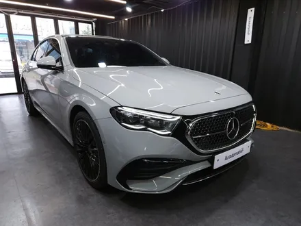벤츠 W214 신형 E클래스 4D 부메스터