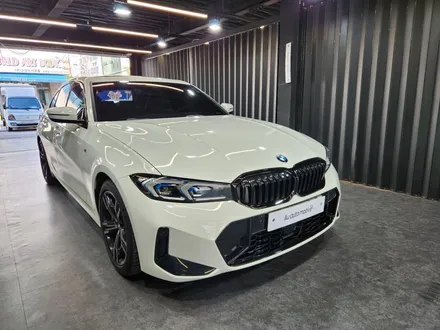 BMW G20 3시리즈 LCI 페이스리프트 액티브 엠비언트.