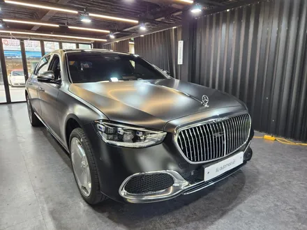 벤츠 W223 S클래스 마이바흐 냉장고 + VIP 테이블 옵션 순정부품 설치.