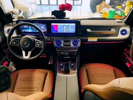 벤츠 G400d 송풍구 터빈 엠비언트. 후석까지 완벽하게 터빈 송풍구 엠비언트 세트.