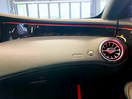 벤츠 S63 AMG 쿠페 송풍구 엠비언트 패키지. 엠비언트 송풍구로 인테리어 드레스업.