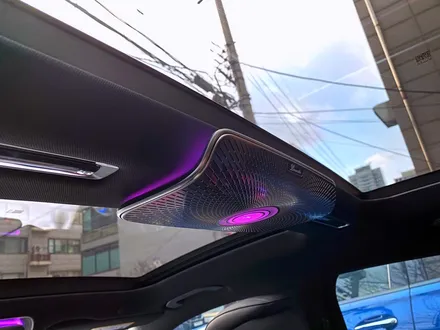 벤츠 W223 S클래스 천장 부메스터 + 액티브엠비언트. 천장 부메스터의 매력.
