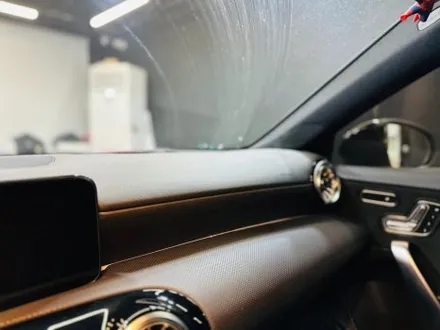 벤츠 A45 AMG 순정 엠비언트 확장 + AMG 패널 + 후석 송풍구 + 미드레인지.