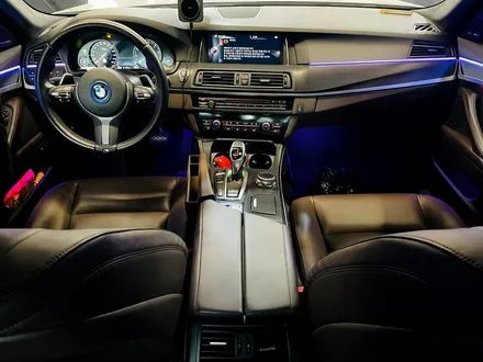 BMW F10 5시리즈 리츠 스마트 엠비언트 2세대. 업그레이드 된 2세대 엠비언트.