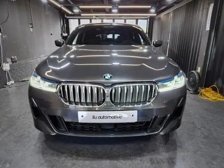 BMW 6GT 블랙팩 크롬죽이기 그릴 + 머플러 + 윈도우트림 + 엠블럼.