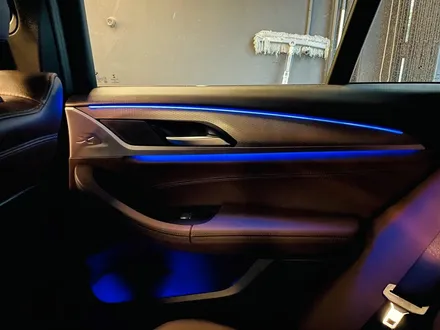 BMW G02 X4 엠비언트 연동 스피커 세트. BMW 실내 엠비언트와 스피커 추천.